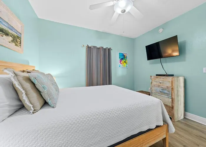 Crystal Shores West 1002 By Youngs Suncoast *